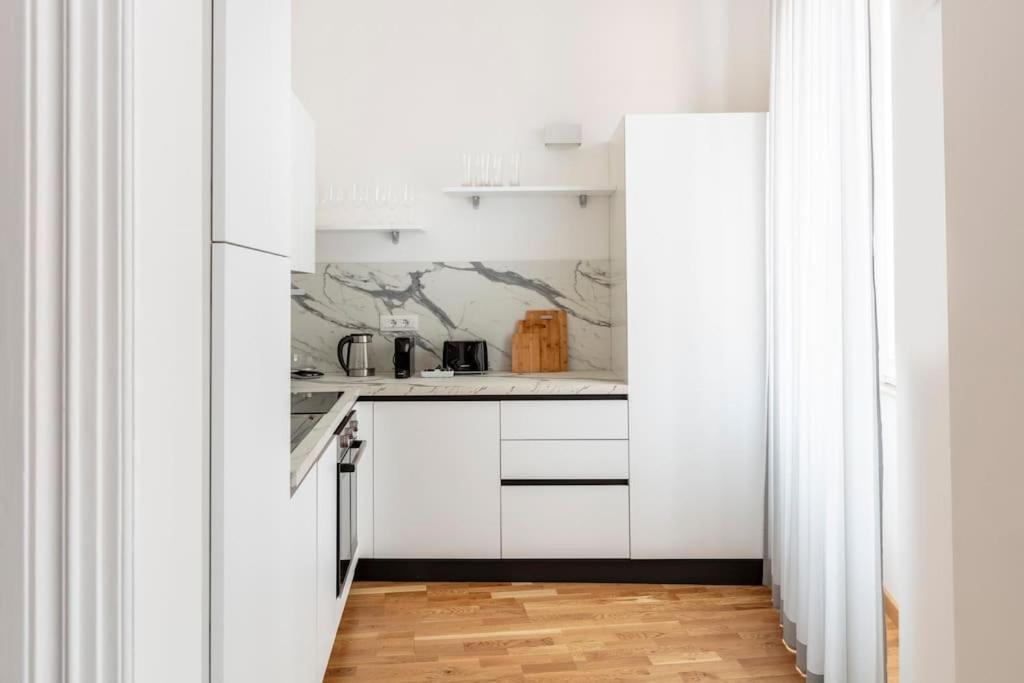 Sjr Luxury Apartment Trevi Fountain Roma Exterior foto
